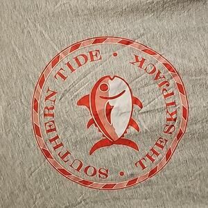 Southern Tide skipjack pocket tee shirt size M